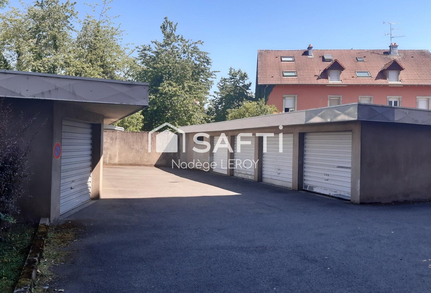 Garage rue de ferrette — photo 1