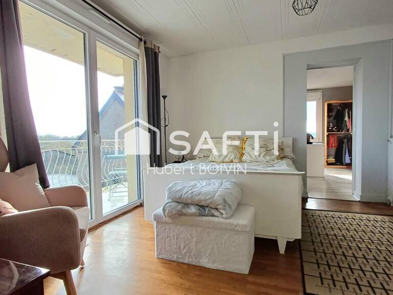 BAISSE DE PRIX ! Jolie maison de bourg des années 70, rénovée en 2022, alliant avec goût le style "Vintage" et le "Moderne"... — photo 1