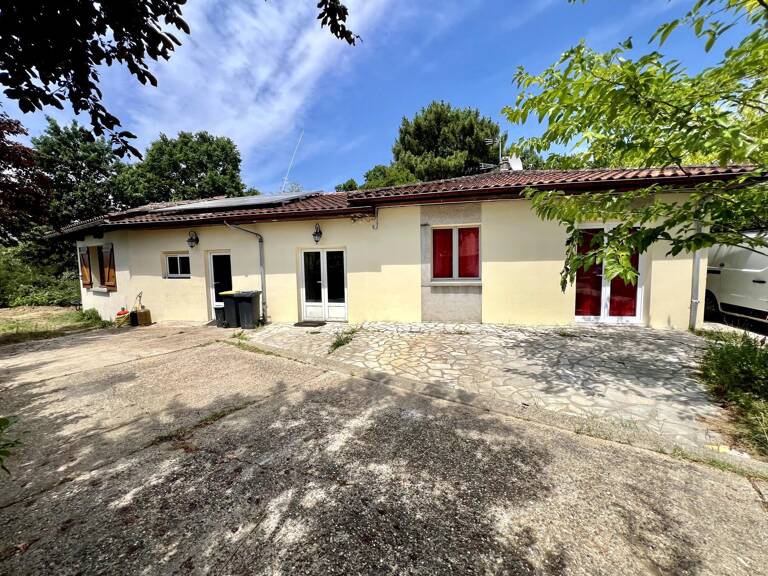 Maison avec piscine en pleine campagne — photo 1