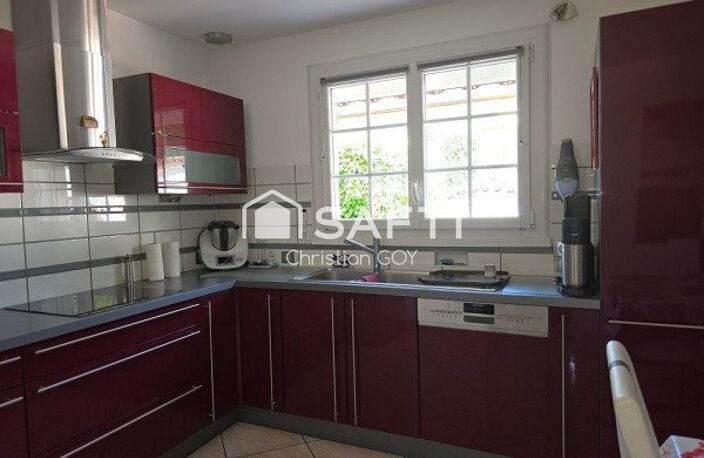 - 69720 - St BONNET DE MURE - 135 M² HABITABLE - 4 CHAMBRES - CENTRE VILLE  A PIED - — photo 4