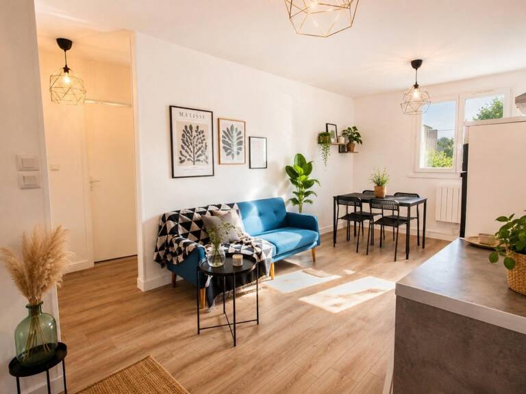La Doua  Tonkin - T4 traversant de 65 m² avec balcon de 10 m² plein sud  DPE C — photo 1