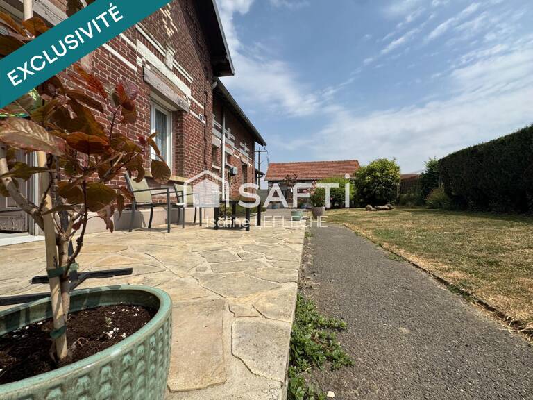 Maison en brique de 150m2 avec garage et dépendances — photo 1
