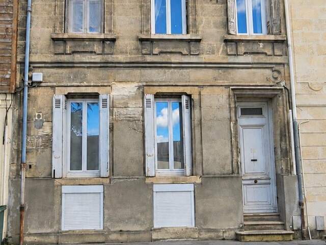 Maison en pierre 177 m² avec jardin à Bègles — photo du bien