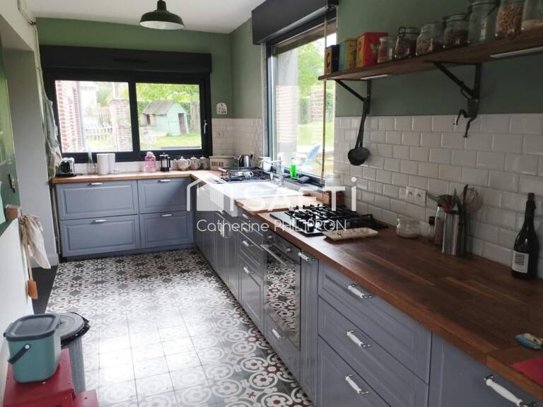 Coup de cœur assuré pour cette superbe propriété familiale avec grange et terrain de près 2 800 m² — photo 1