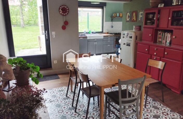 Coup de cœur assuré pour cette superbe propriété familiale avec grange et terrain de près 2 800 m² — photo 5