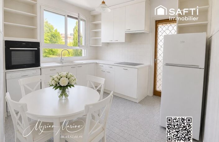 Saint-Aygulf  Villa 8 pièces de 248 m² avec vue mer, 6 chambres, double garage et terrain de 1 000 m² — photo 4