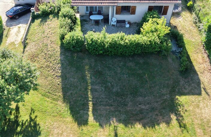 Maison GRENAY calme, terrasse et sous-sol complet — photo 2