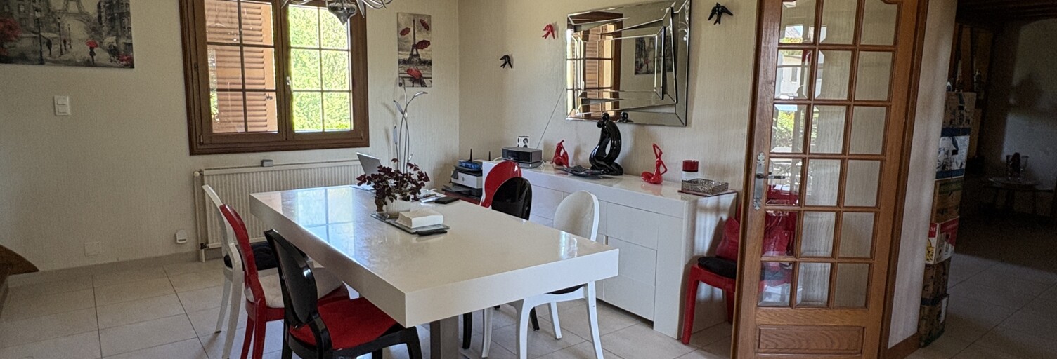 Maison 8 Pièces 191 m² à vendre à Simard (71330)