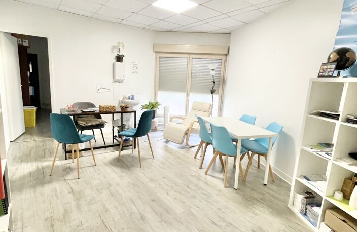 Vente Boutique/Local commercial 77 m&sup2; — photo 5