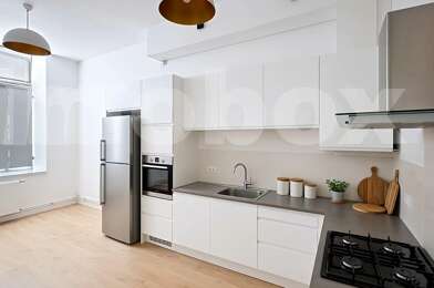 Appartement 3 pièces 830 €