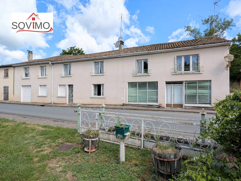 MAISON DE VILLAGE EN BORD DE ROUTE, À RAFRAICHIR AVEC TERRAI — photo 1