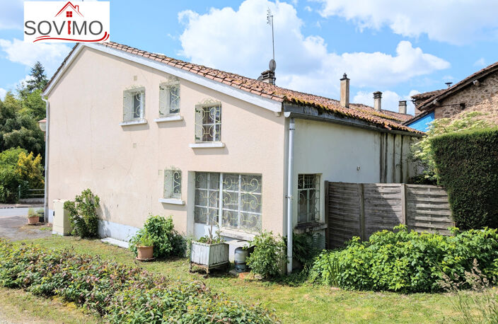 MAISON DE VILLAGE EN BORD DE ROUTE, À RAFRAICHIR AVEC TERRAI — photo 3
