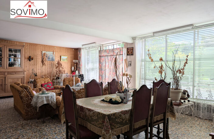 MAISON DE VILLAGE EN BORD DE ROUTE, À RAFRAICHIR AVEC TERRAI — photo 4