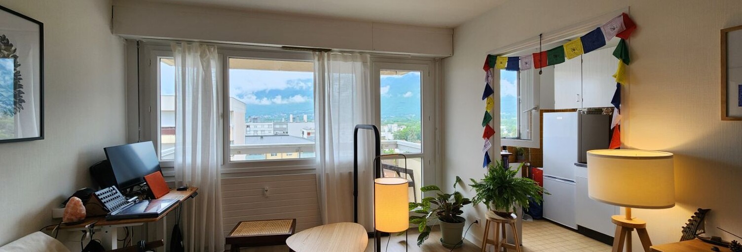 Appartement 1 Pièce 31 m² à louer à Saint-Genis-Pouilly (01630)