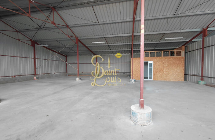 HANGAR 5 ET 6 - 300M2 — photo 3