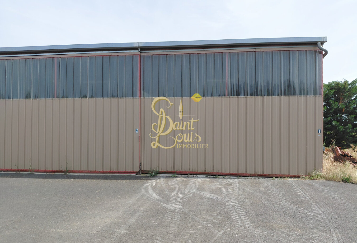 HANGAR 1 ET 2 - 200M2 — photo 1