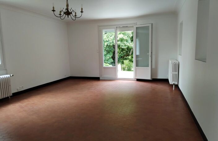 MAISON À LOUER 6P 4 CHAMBRES TERRAIN 700 M² — photo 4