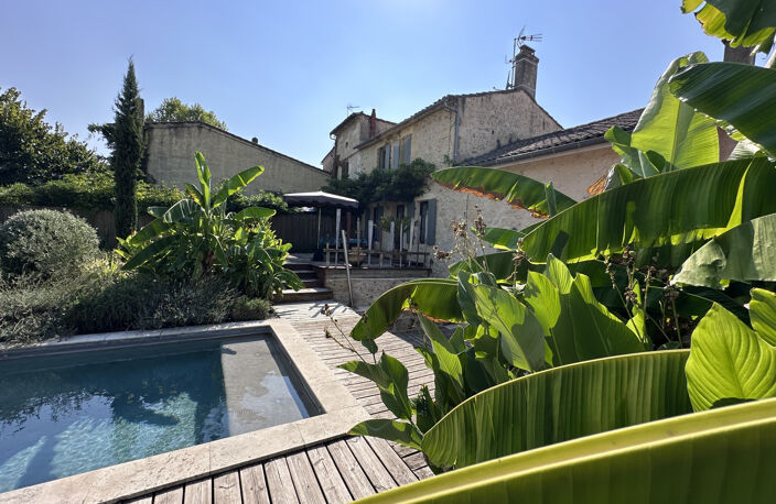 Maison de charme parfaitement rénovée, un bien singulier dan — photo 2