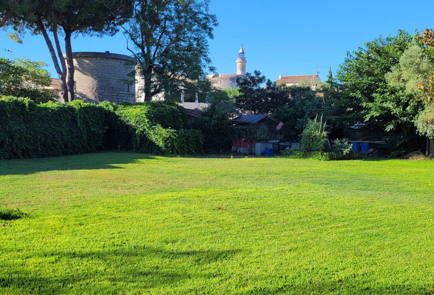 VILLA D’EXCEPTION FACE AU CANAL   AIGUES-MORTES — photo 1