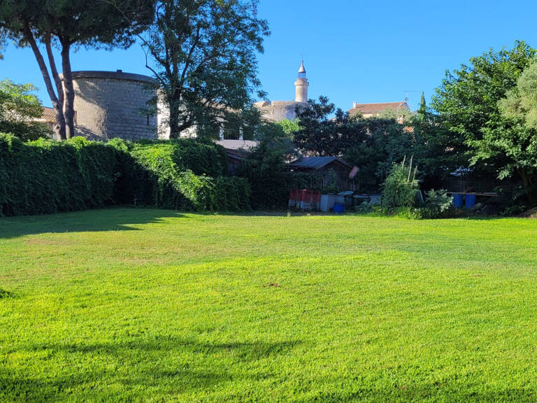VILLA D’EXCEPTION FACE AU CANAL   AIGUES-MORTES — photo 1