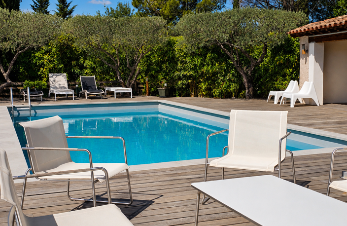 Belle villa d'architecte avec piscine et grand terrain arboré — photo 2