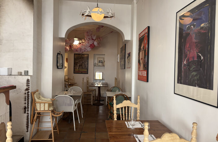 RESTAURANT AU COEUR DE NIMES PROCHE VICTOR HUGO — photo 3