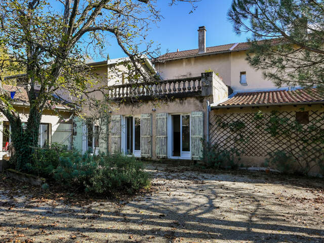 Maison familiale avec jardin — photo du bien