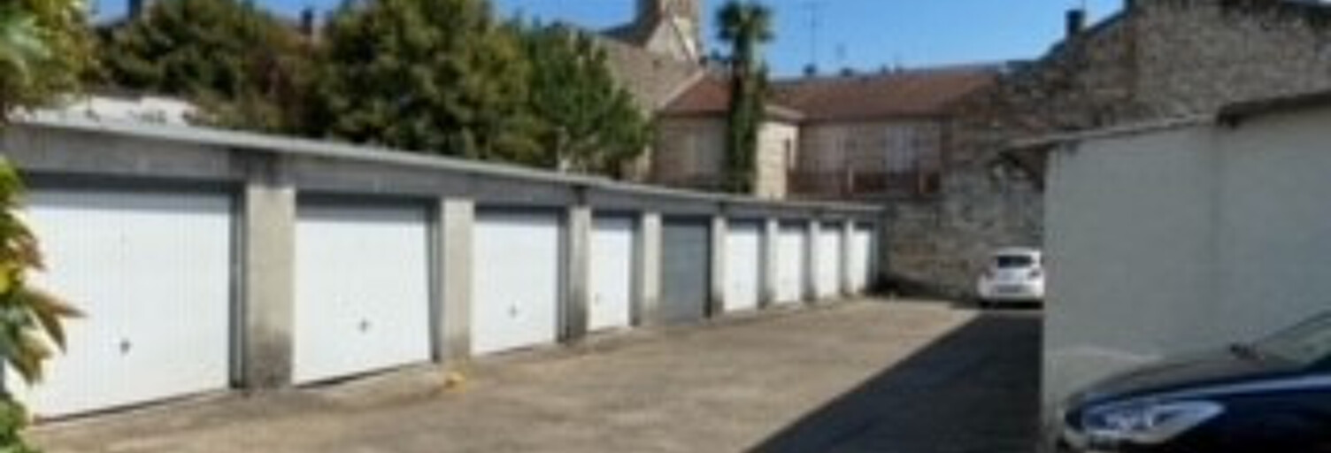 Garage   m² à louer à Agen (47000)