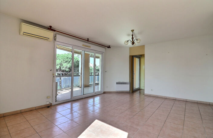 VENTE - FREJUS - APPARTEMENT 4 PIECES DE 83M2 — photo 2