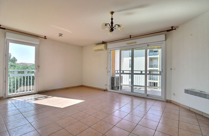 VENTE - FREJUS - APPARTEMENT 4 PIECES DE 83M2 — photo 3