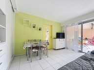 VENTE EN EXCLUSIVITE - FREJUS PLAGE - APPARTEMENT 2 PIECES AVEC TERRASSE ET PARKING LIBRE — photo 3