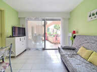 VENTE EN EXCLUSIVITE - FREJUS PLAGE - APPARTEMENT 2 PIECES AVEC TERRASSE ET PARKING LIBRE — photo 4