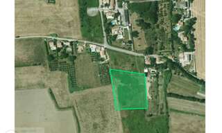 Terrain  9775 m² à vendre à Nîmes (30000)