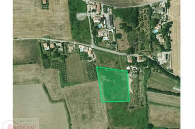 Terrain  170800 €