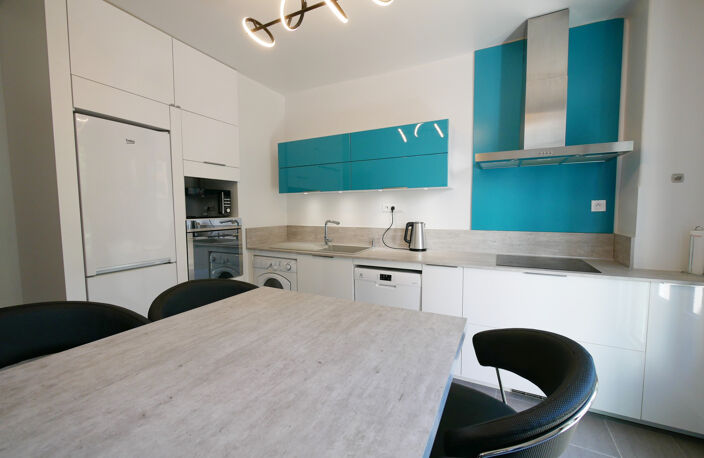 Bel appartement haussmannien T3 en centre-ville d'Annecy — photo 4