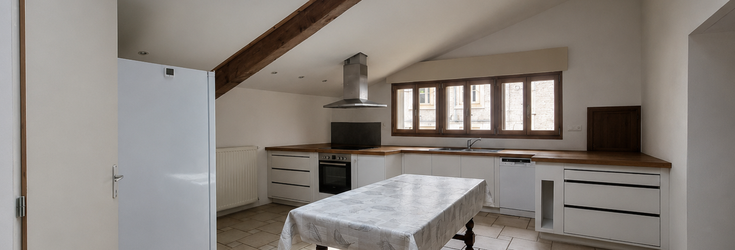 Maison 8 Pièces 209 m² à vendre à Saint-Pompain (79160)