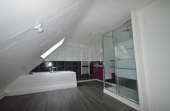 Bart, T4 duplex avec garage — photo 5