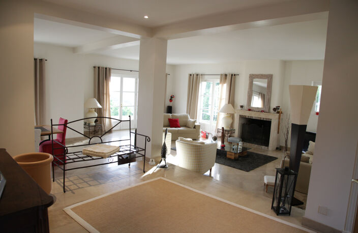 LIMONEST A LOUER SUPERBE MAISON DE CARACTERE AVEC PISCINE MA — photo 4