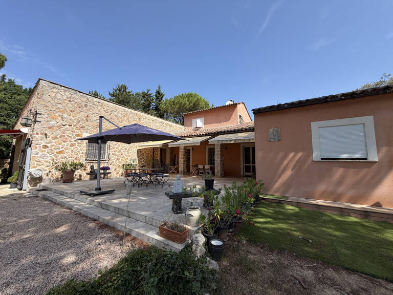 Régusse propriété de 210m2 — photo 1