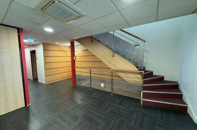 Bureau  800000 €