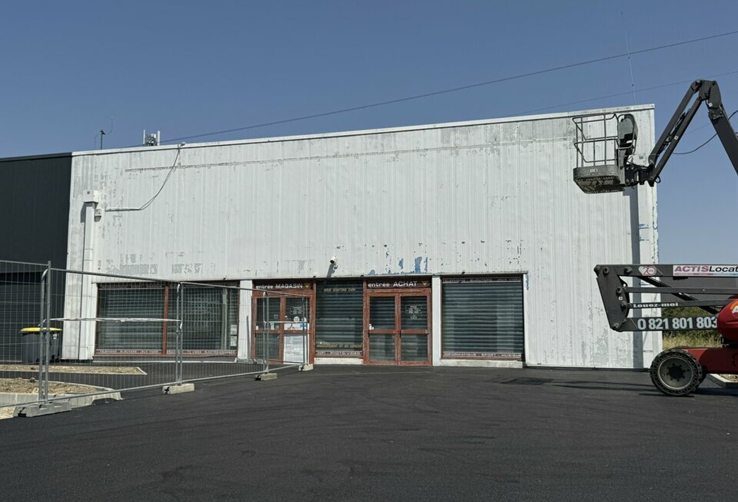 à LOUER — photo 1