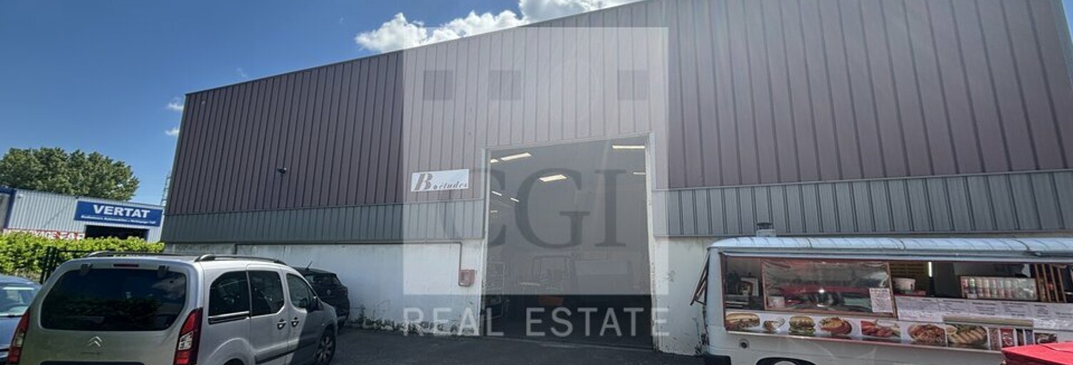 Commerce  450 m² à louer à Vaulx-en-Velin (69120)