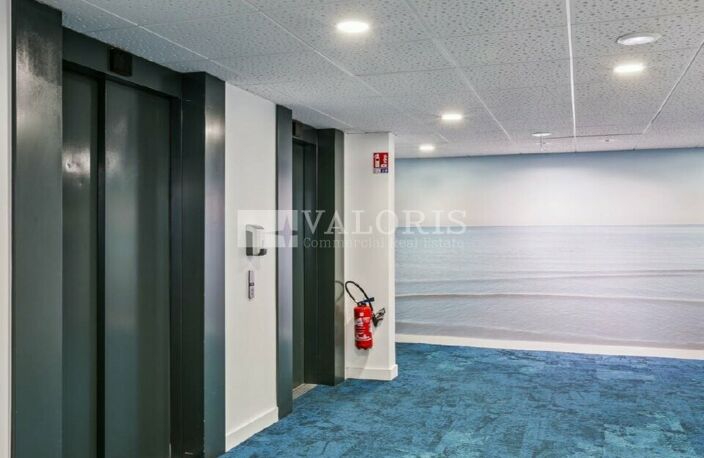 BUREAUX à LOUER — photo 4