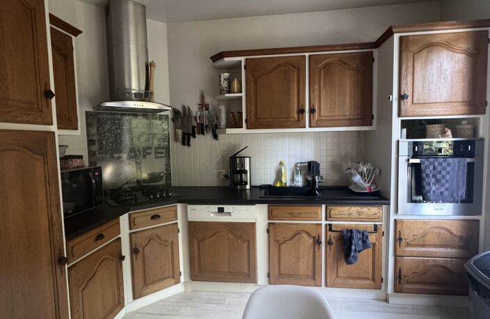 Vente Maison/villa 8 pièces — photo 3