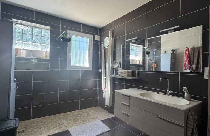 Vente Maison/villa 8 pièces — photo 4