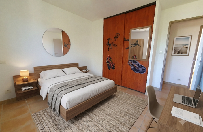 UZES : APPARTEMENT P5 DERNIER ETAGE AVEC TERRASSE ET PARKING — photo 4