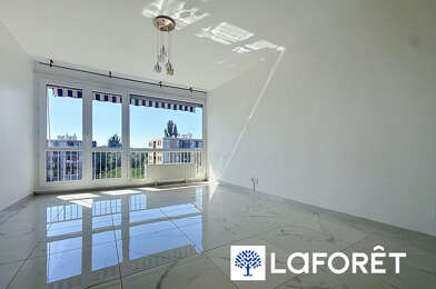 Appartement 4 pièces 160000 €