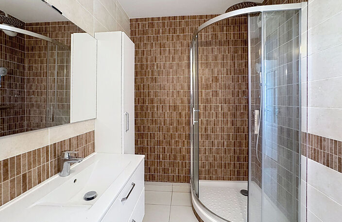 Appartement Bourgoin Jallieu 4 pièce(s) 82.20 m2 — photo 3