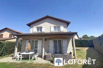 Maison 5 pièces 1402 €