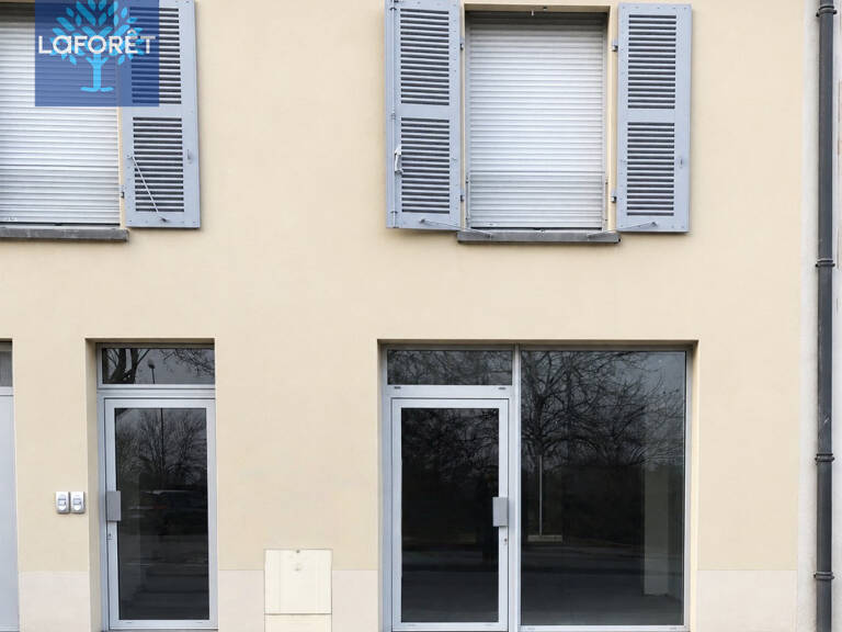 À vendre - Local commercial de 81 m² - Chaponost — photo 1